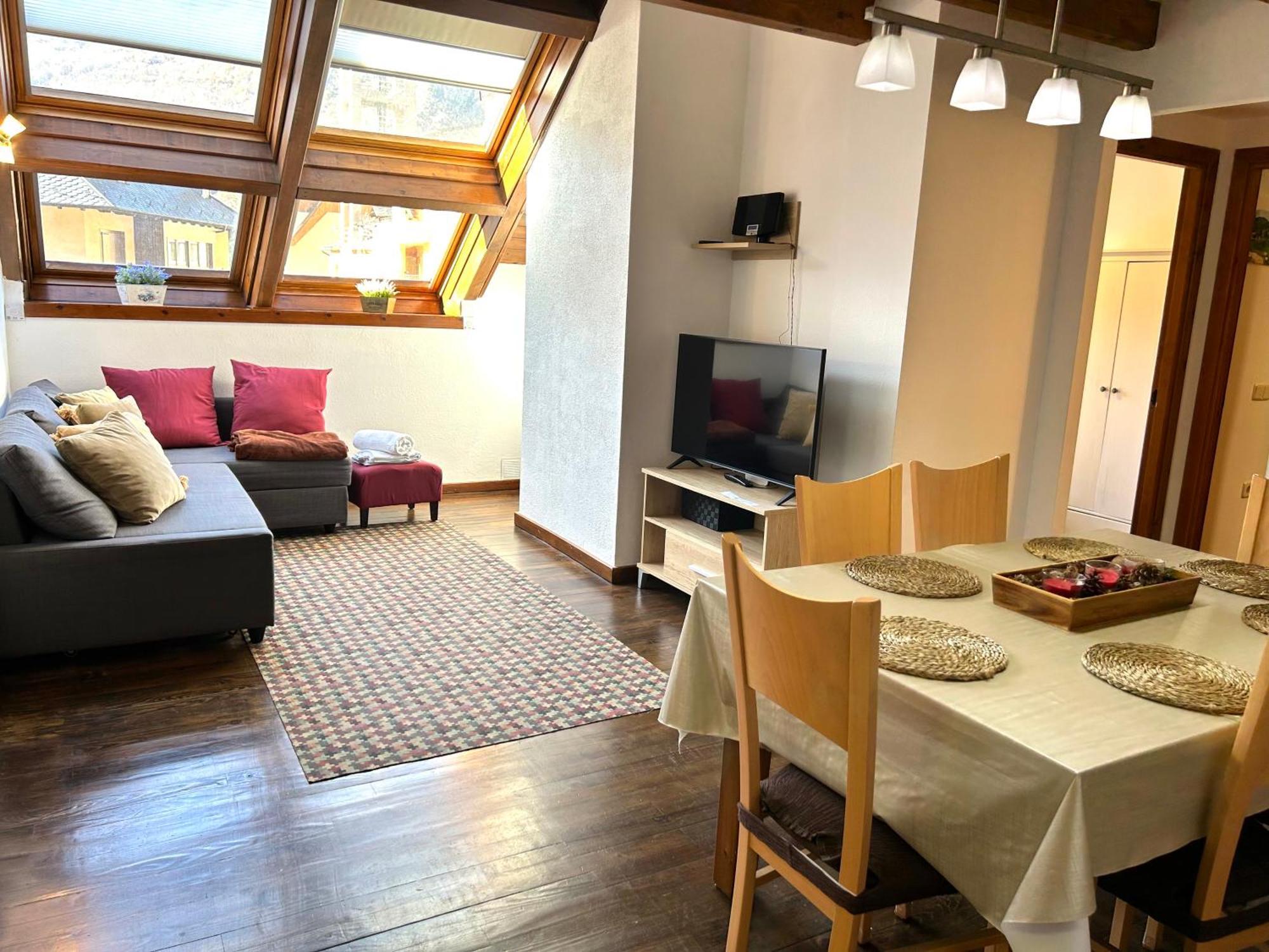 Esterri Apartamento Ideal Familias O Grupos Con Wifi 埃斯特里-德阿内乌 外观 照片
